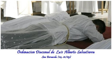 Salvatierra - Ordenacion Diaconal recibida de manos del obispo Gonzalez