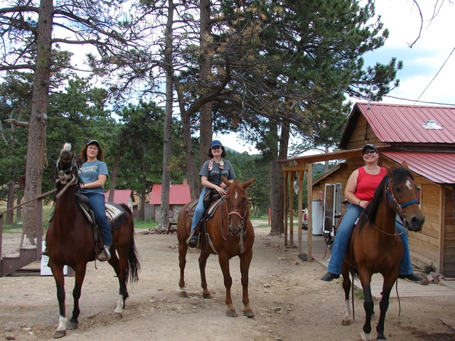 [Equi-Leah 062[4].jpg]