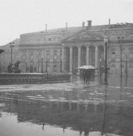 [Inundações no Rossio 1945[5].jpg]
