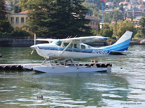 Sea-plane, Como
