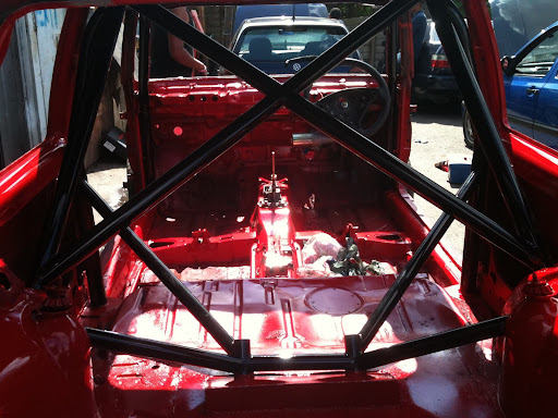 Piano Black roll cage