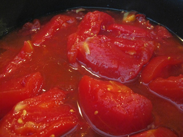[tomato sauce tomatoes[3].jpg]