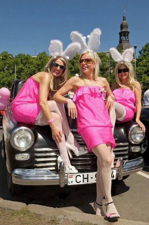 blonde_parade_7.jpg