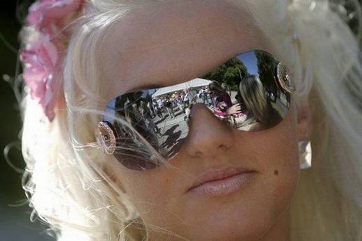 blonde_parade_8.jpg