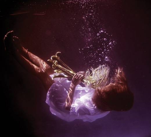 girls_and_water_12.jpg