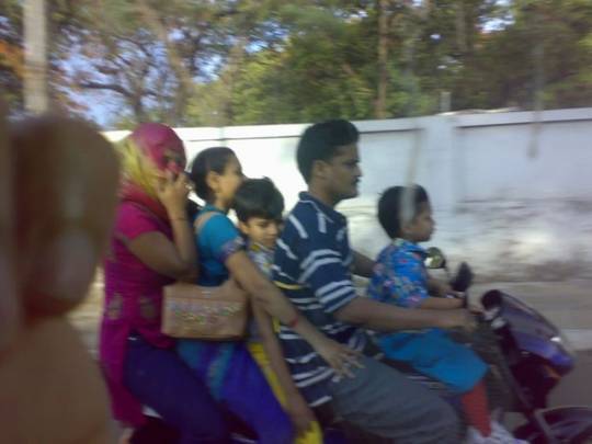 funny_pictures_from_indian_31.jpg