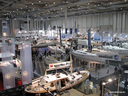 20101106_HanseBoote_203.JPG