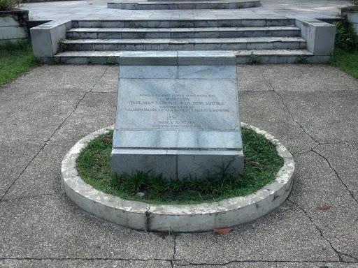 Monumen Awiligar Merdeka