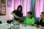 吃了糕点，当然要喝点茶。。