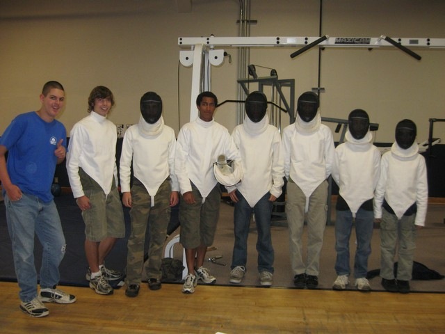 [fencing 09[2].jpg]