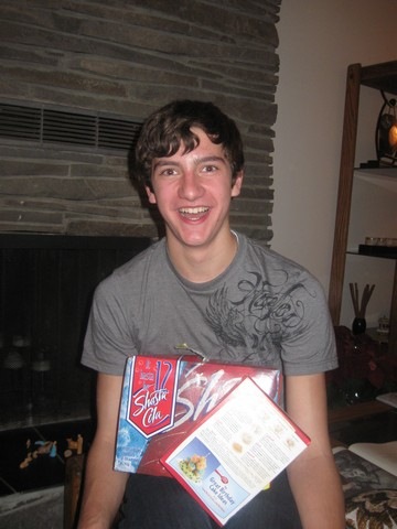 [teen christmas party 12[2].jpg]