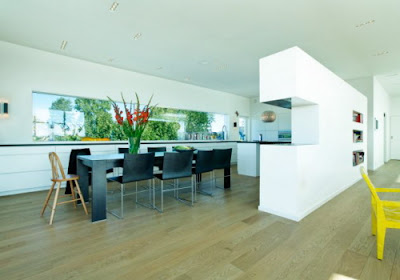 Black%20and%20White%20Dining%20Room Villa G, una casa minimalista en Noruega