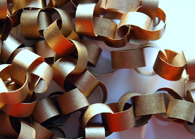 Hazlo tú mismo: 5 guirnaldas para decorar la casa 03garland121709 rect540 Hazlo tú mismo: 5 guirnaldas para decorar la casa