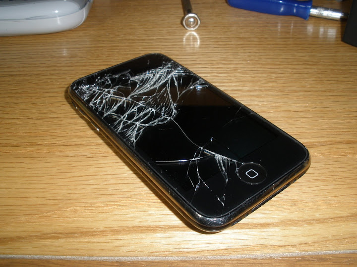 iphone-screen-smash.jpg