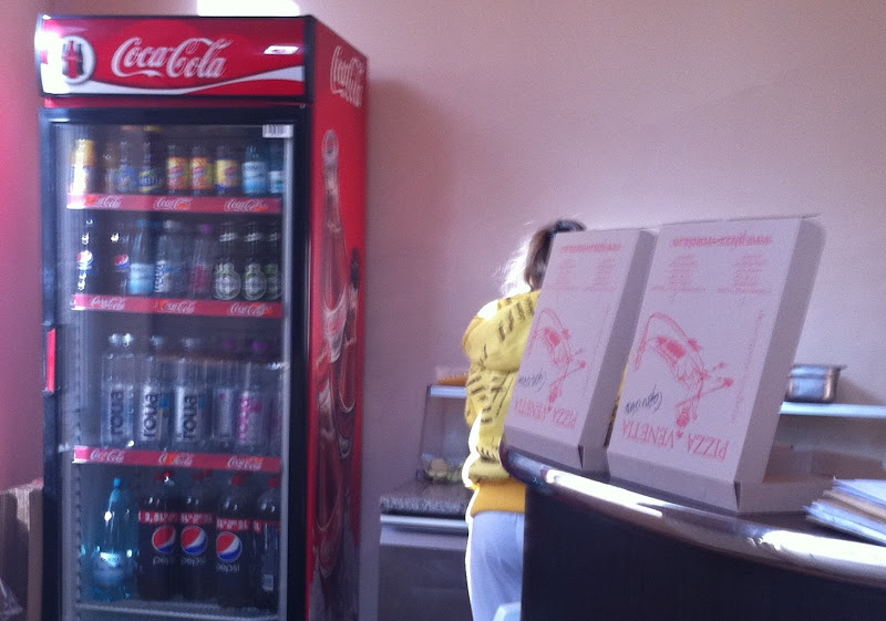 Coca-Cola vs Pepsi la Pizza Venetia Bucuresti | Mâncare Bună