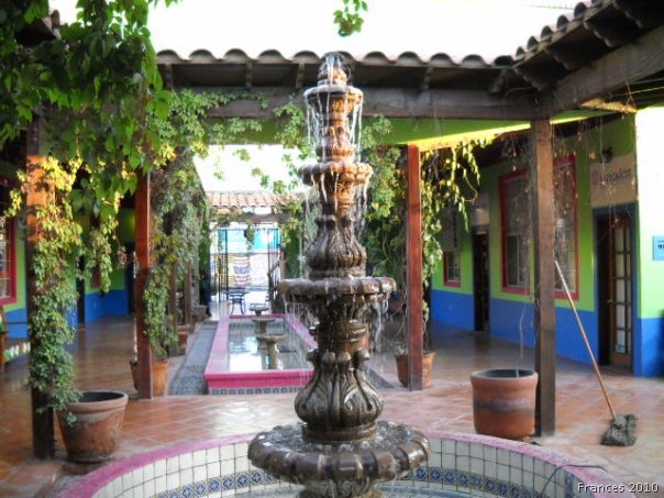[Mexico fountain[6].jpg]