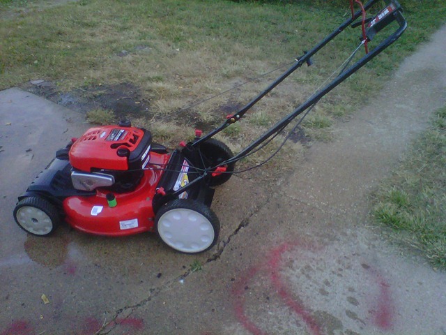 [101610 Mower cleaned up ready for storage[3].jpg]