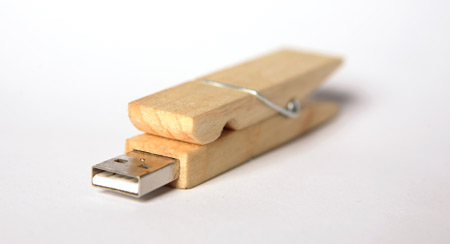 Wooden Clamp USB Flash Stick