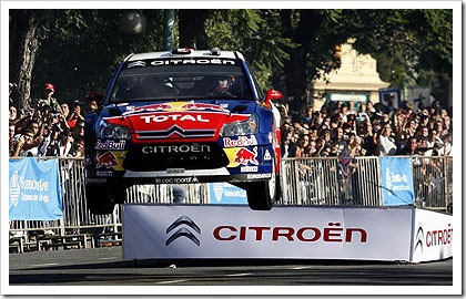 Showrun del equipo Citroen-Red Bull en la ciudad de Buenos Aires.