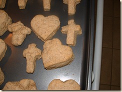 20100205_HeartCrossBiscuits02