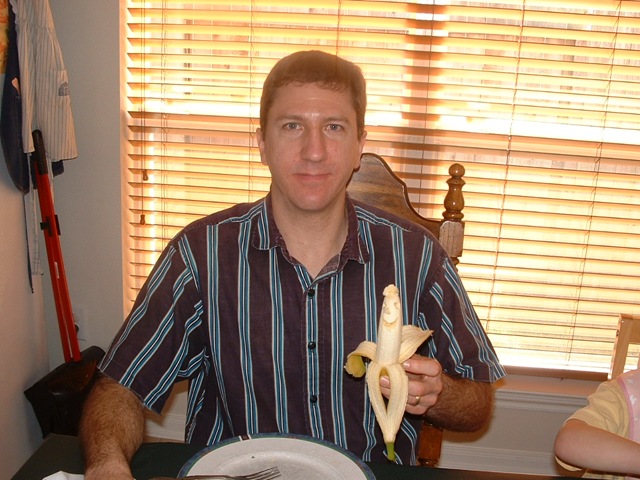 [20100206_RonnieBananaFace02[3].jpg]