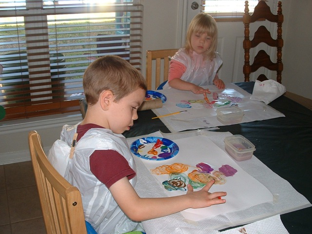 [20100325_Fingerpainting[1].jpg]