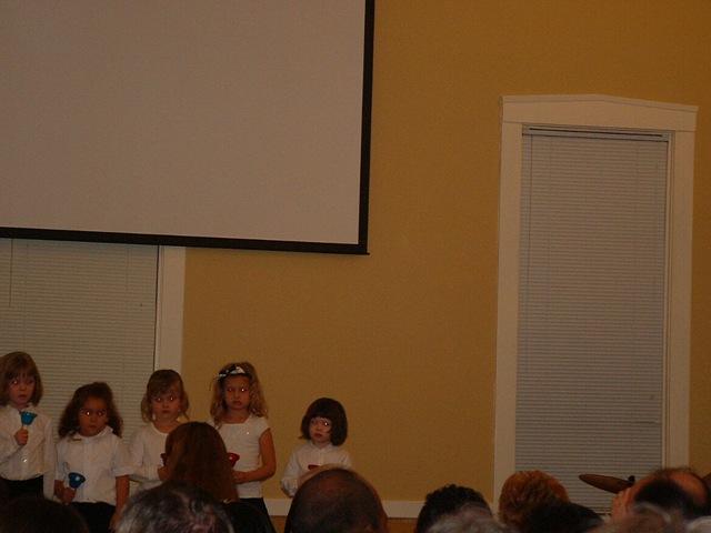 [20091211_GBC_ChristmasProgram07[3].jpg]