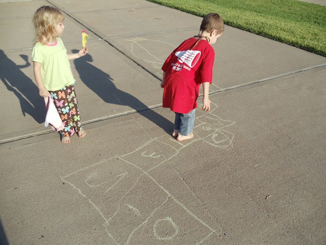 [20100813_Hopscotch0[2].jpg]
