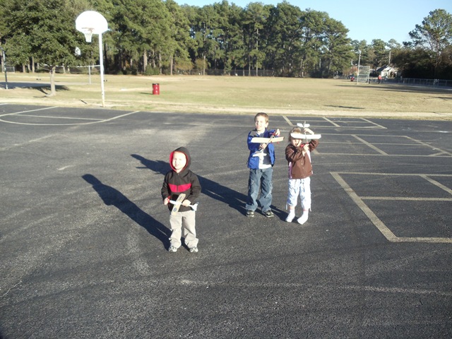 [20110102_RubberBandPlanes01[3].jpg]
