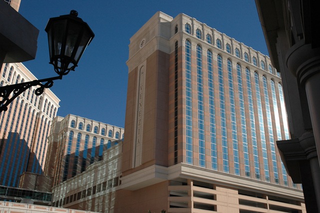 [LasVegas652.jpg]