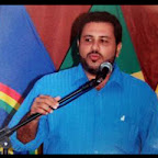 manoel microfone.jpg