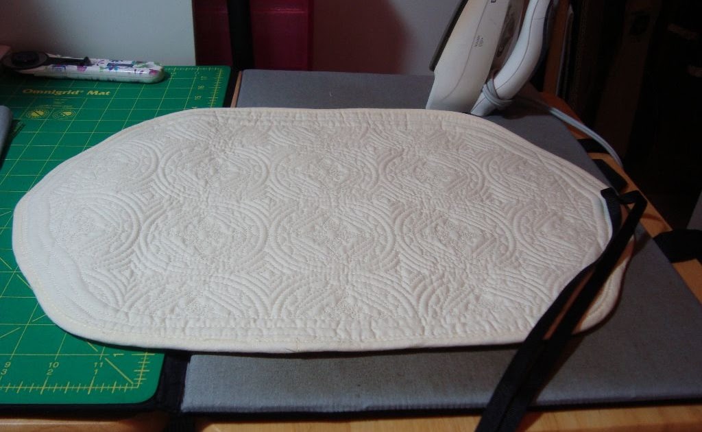 Roxie's Crafts-n-Stuff: Portable Ironing Pad..
