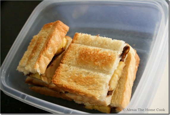 Banana & Choco Toasties4 Banana & Choco Toasties4
