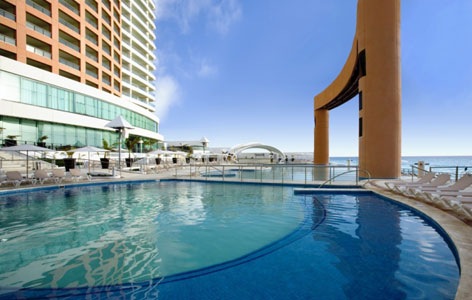 [beachpalace1[4].jpg]