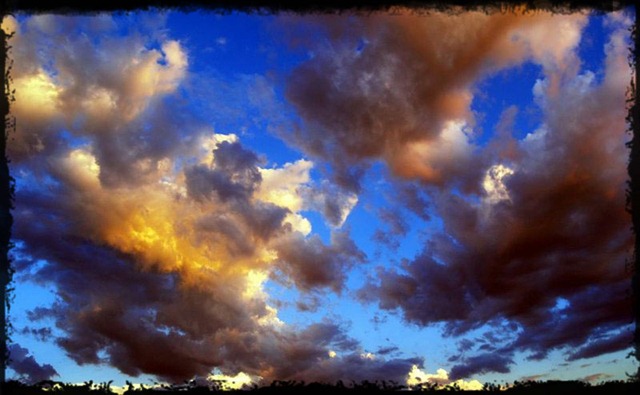 [Tucson_Sunset_Clouds_3_by_simple_squamous[11].jpg]