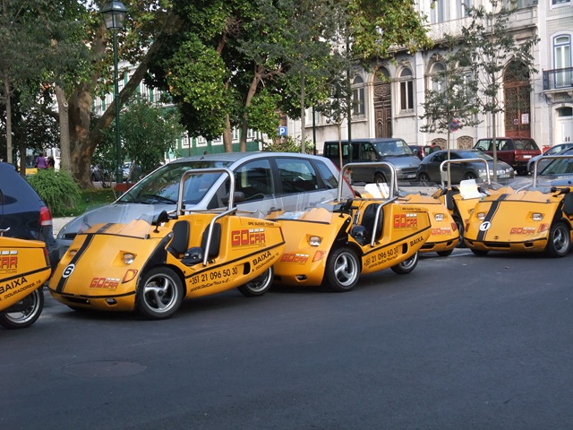 [Yellow taxi bike cars[2].jpg]