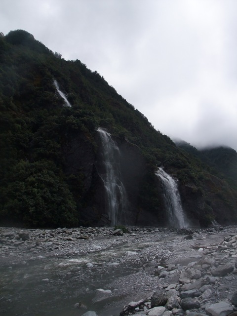 [Waterfalls1.jpg]