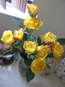 pretty tea roses