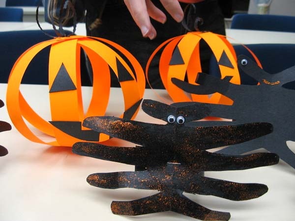 [halloween-crafts[3].jpg]