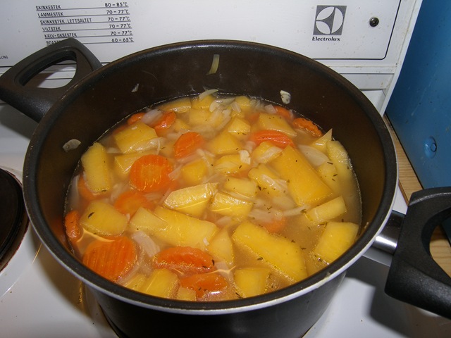 [Des2008 074[3].jpg]