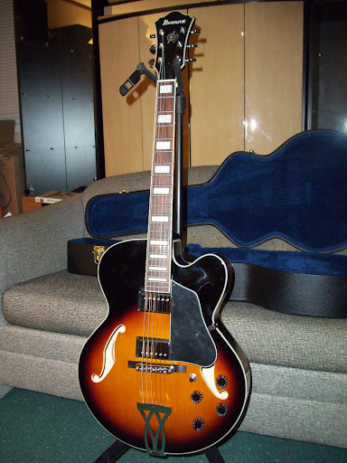 Ibanez%20001.jpg