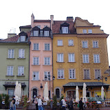 I love the colours of the buildings here.