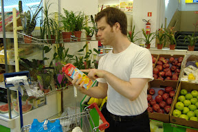 Reid is a health conscious shopper.