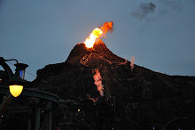 ディズニーシー　火山大噴火