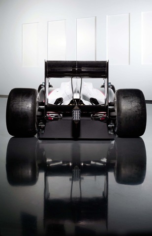 [sauber_c29_studio-4[3].jpg]