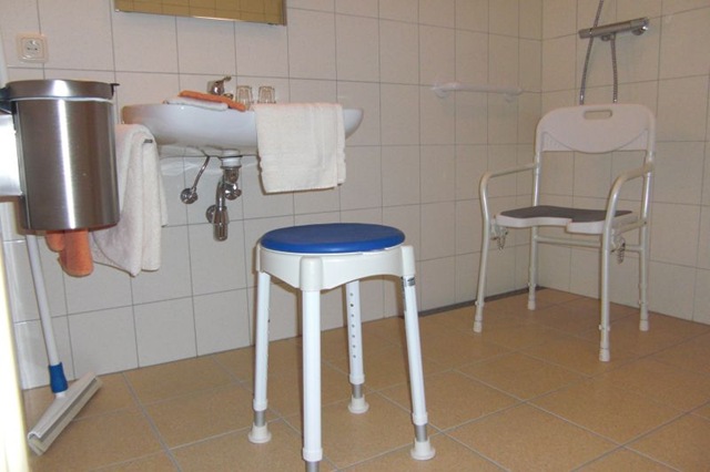 [badkamer_hulpmiddelen[3].jpg]
