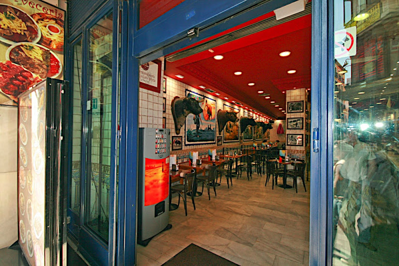 Испания: Мадрид: С арены на стол