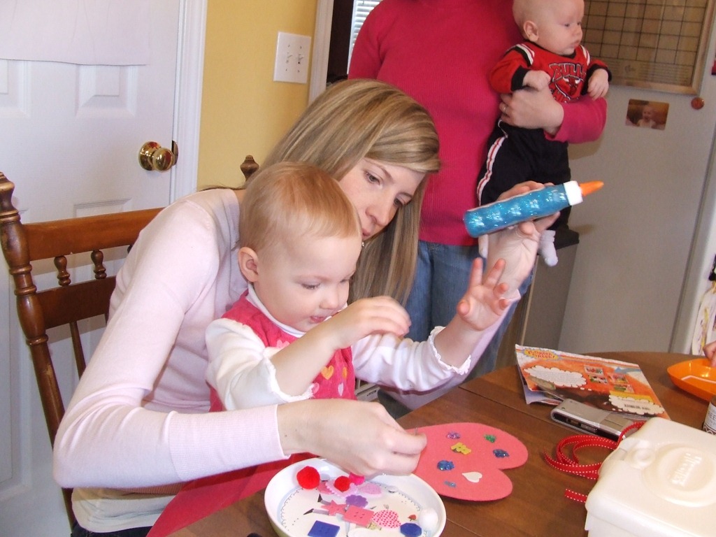 [Lily and Kristin crafts[3].jpg]