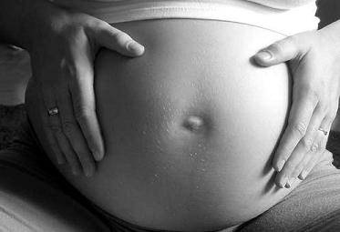 [pregnant-belly[2].jpg]