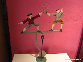 Sword Fight Balancing Figurine